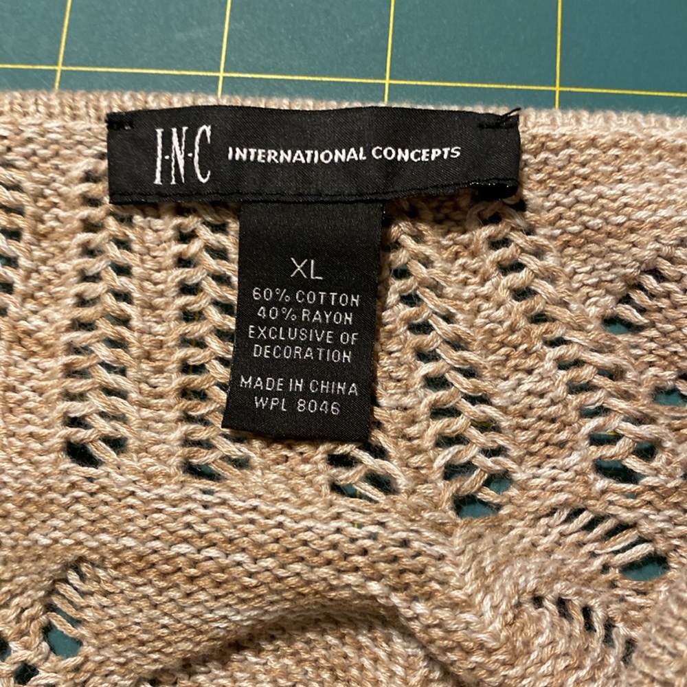 INC International Concepts Knit Top. Size XL - Picture 3 of 4